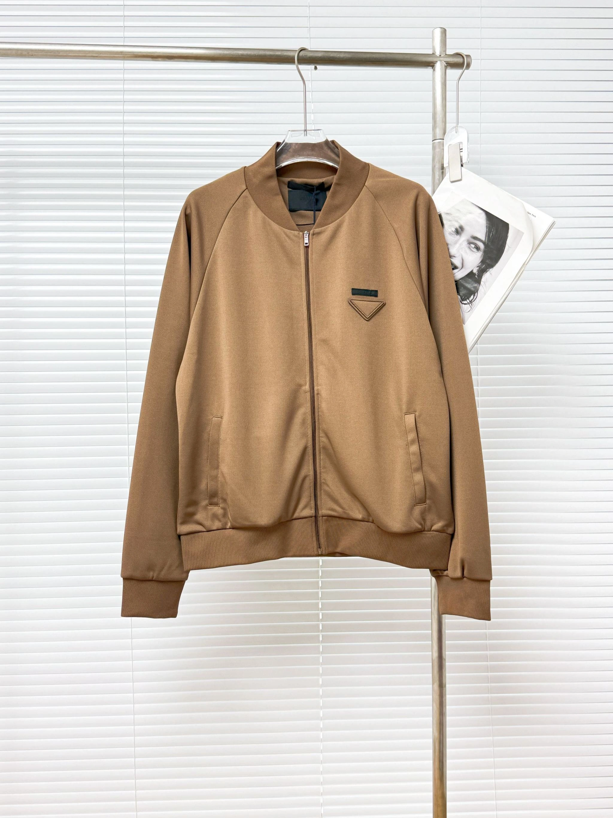 wg.uxury- Pr141 item:E-F409G2614